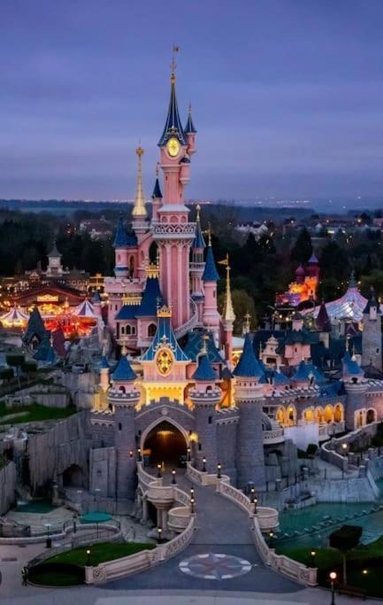 Appartement Familial 8 Personnes Proche De Disney Et Paris Chessy  Dış mekan fotoğraf